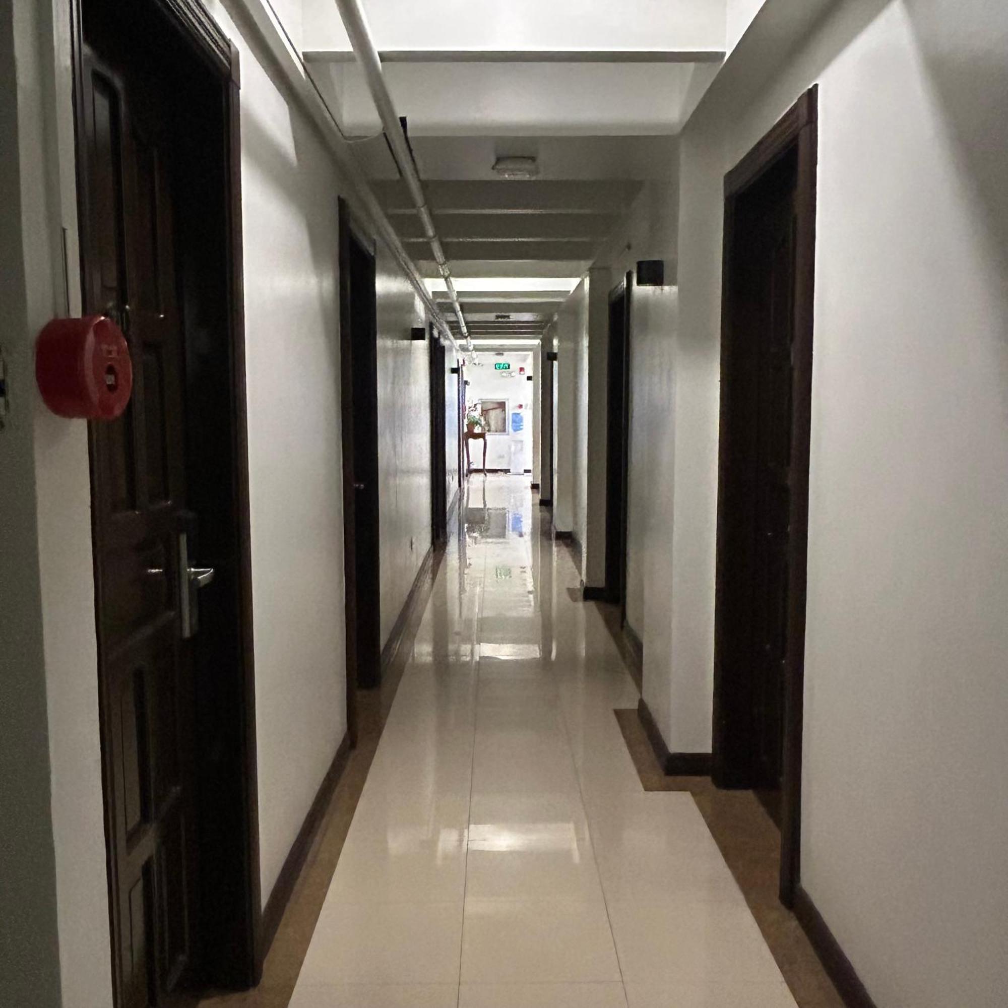 La Anclar Hotel Davao Экстерьер фото