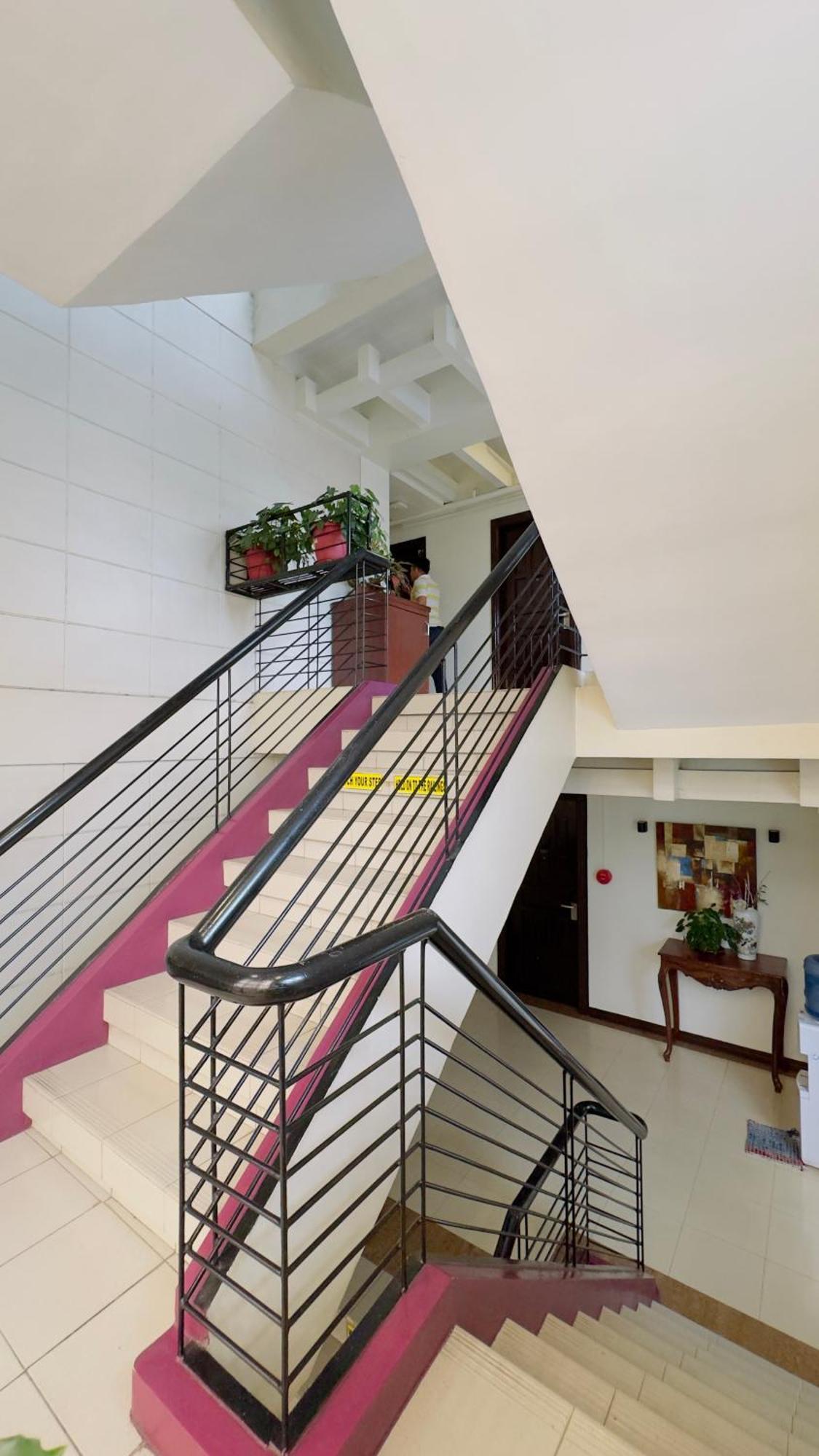 La Anclar Hotel Davao Экстерьер фото