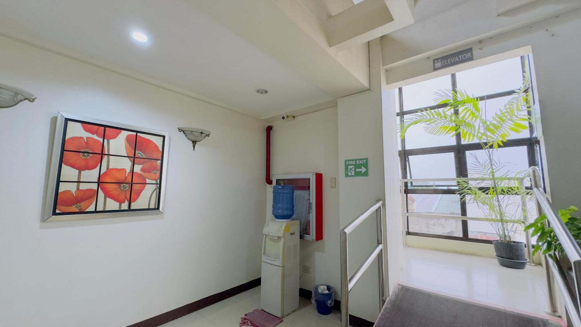 La Anclar Hotel Davao Экстерьер фото