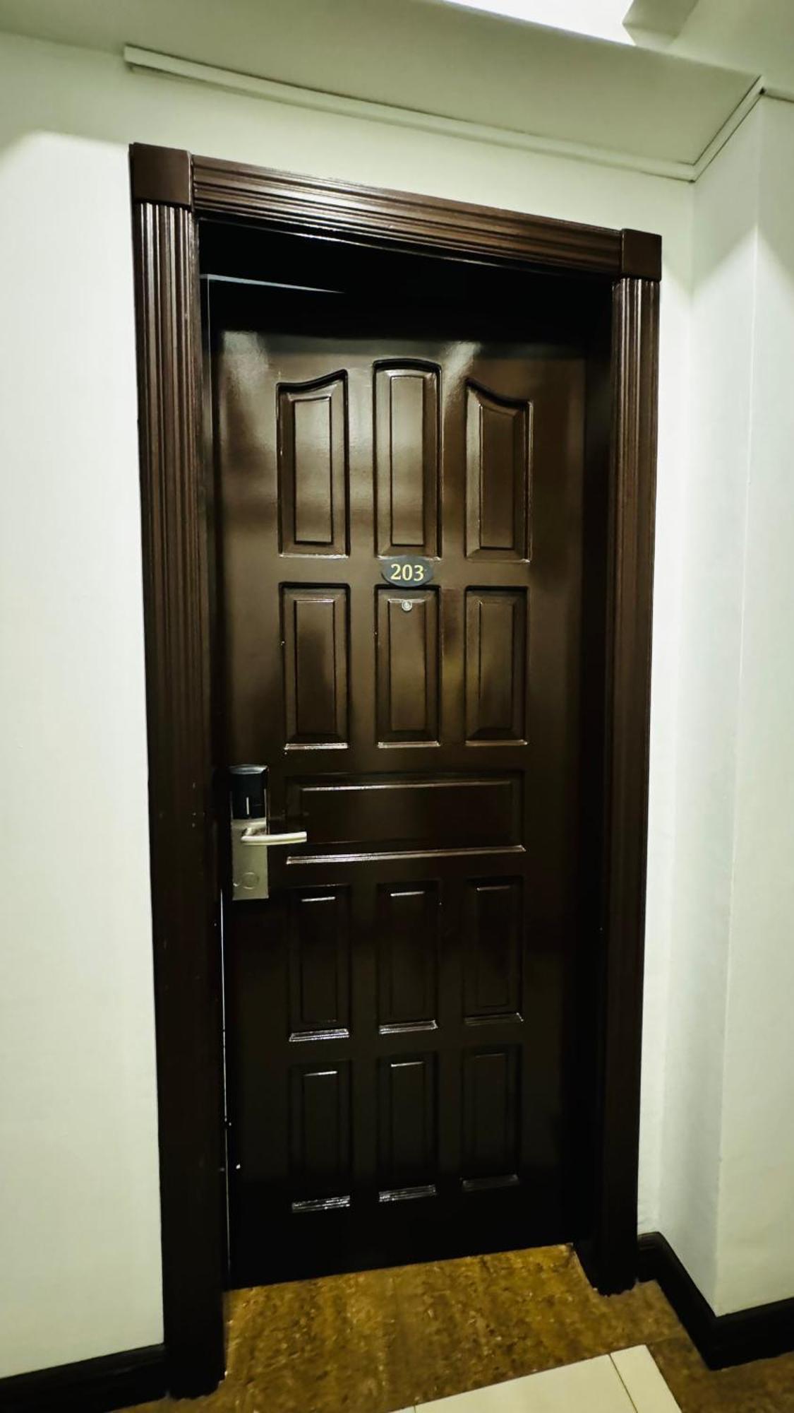 La Anclar Hotel Davao Экстерьер фото